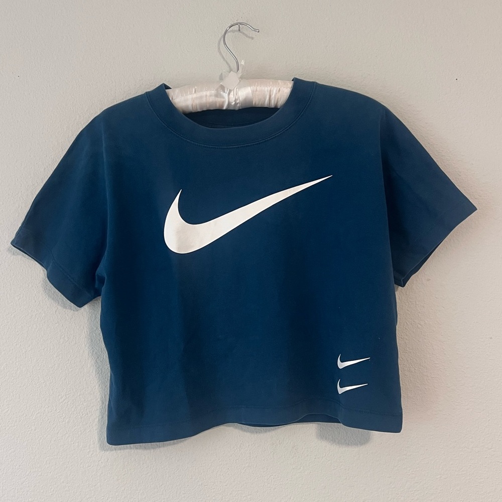 || NIKE || CROP TOP TEE ||